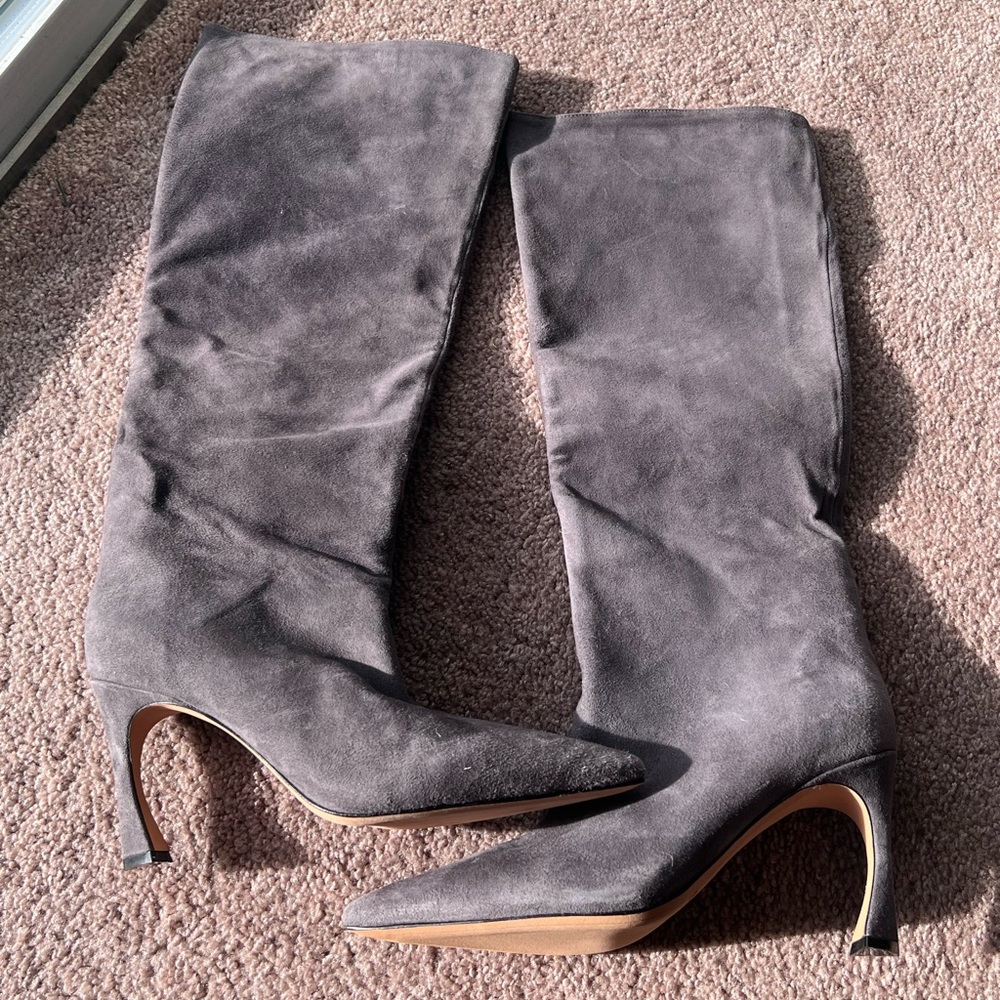 Alexander Birman Boots. Brand new but no box. Gray. Sits below knee
